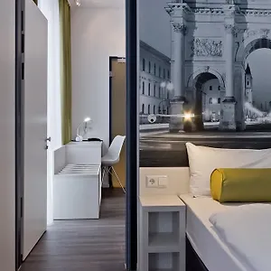 Szálloda Super 8 By Wyndham North, München